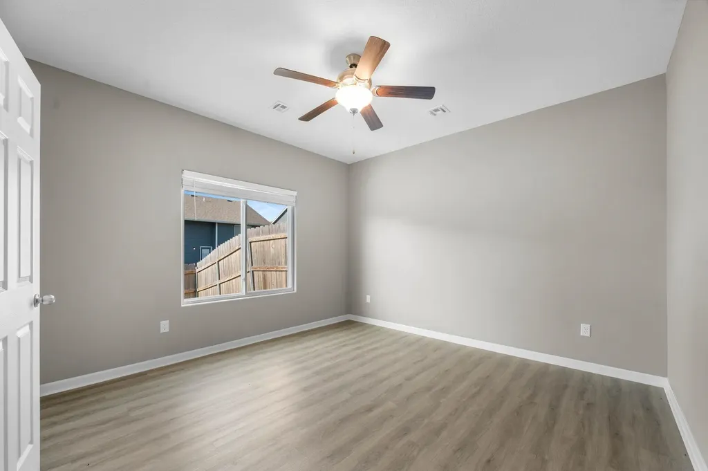 5287 N Toben Wichita KS 67226