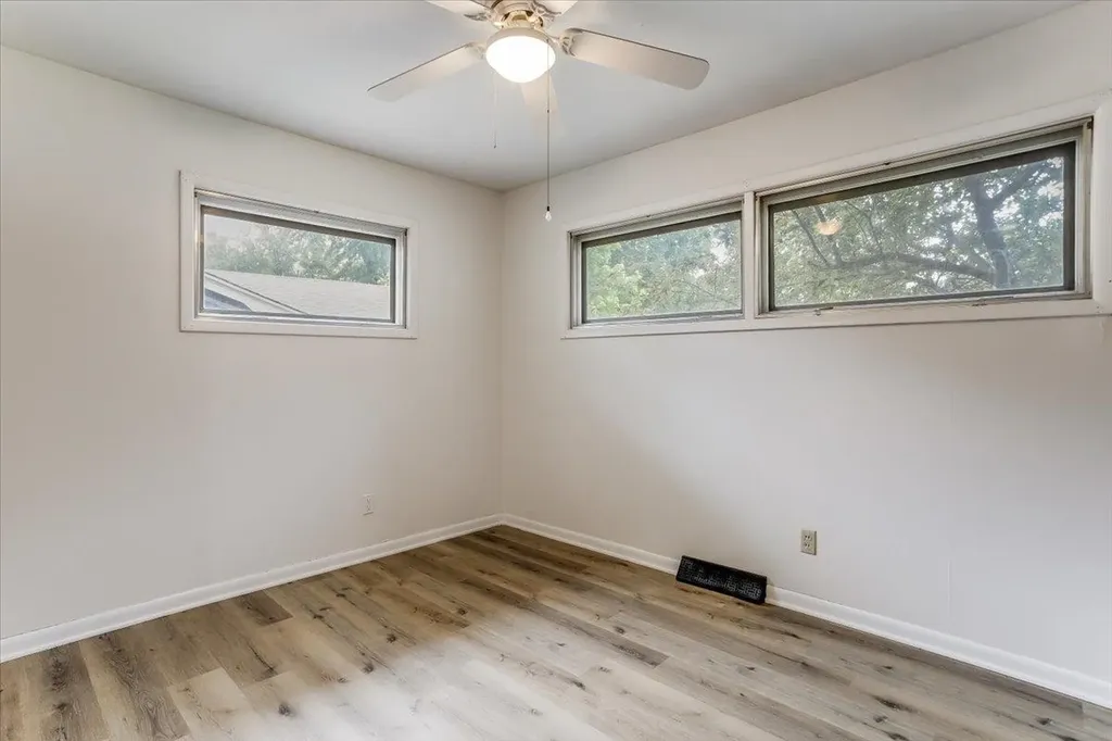 112 W Lincoln Derby KS 67037