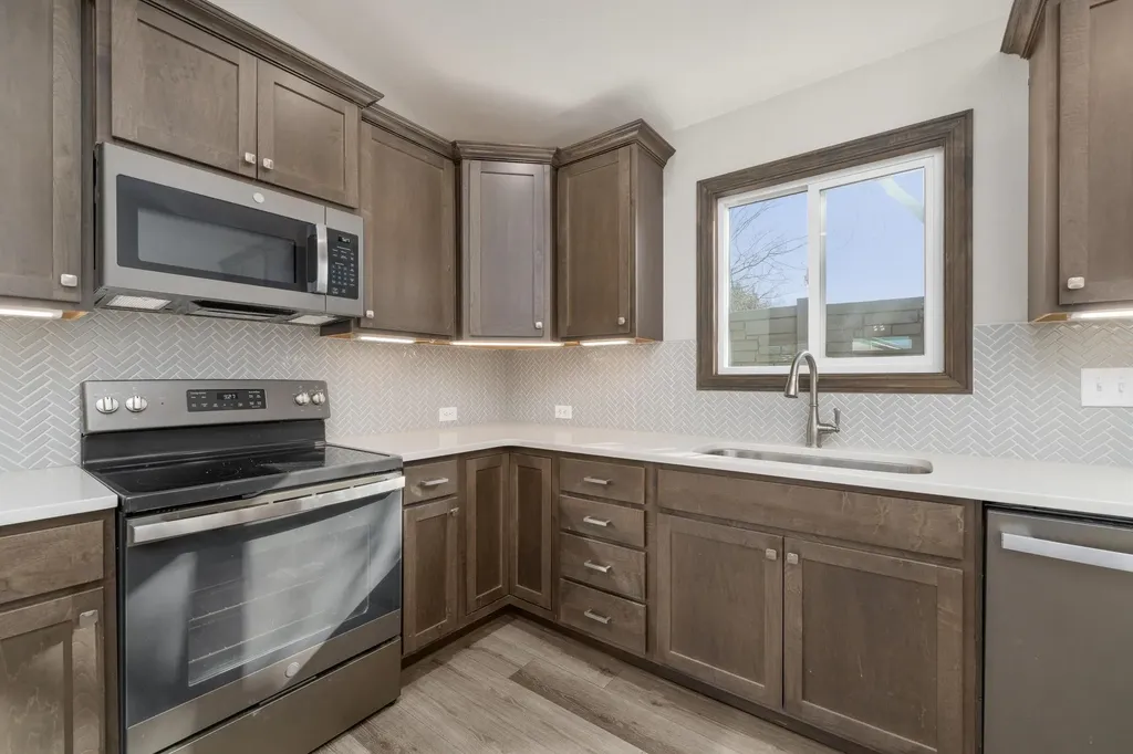320 N Warren Rose Hill KS 67133