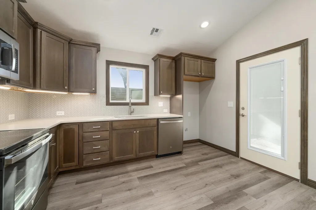 320 N Warren Rose Hill KS 67133