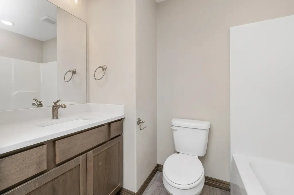 320 N Warren Rose Hill KS 67133