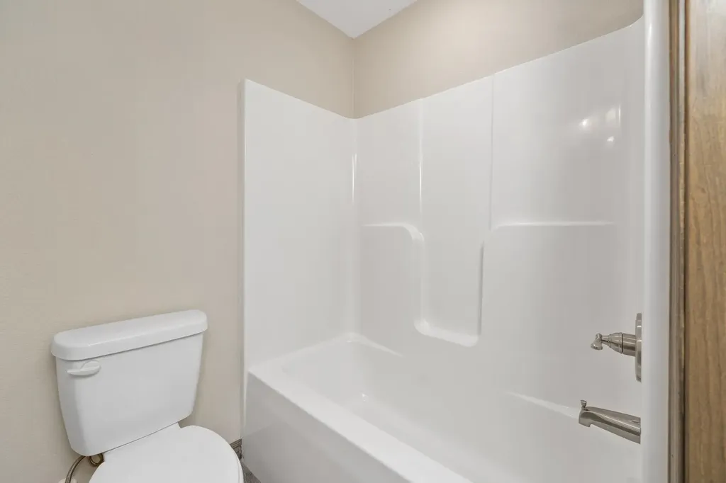 320 N Warren Rose Hill KS 67133