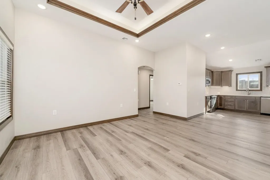320 N Warren Rose Hill KS 67133