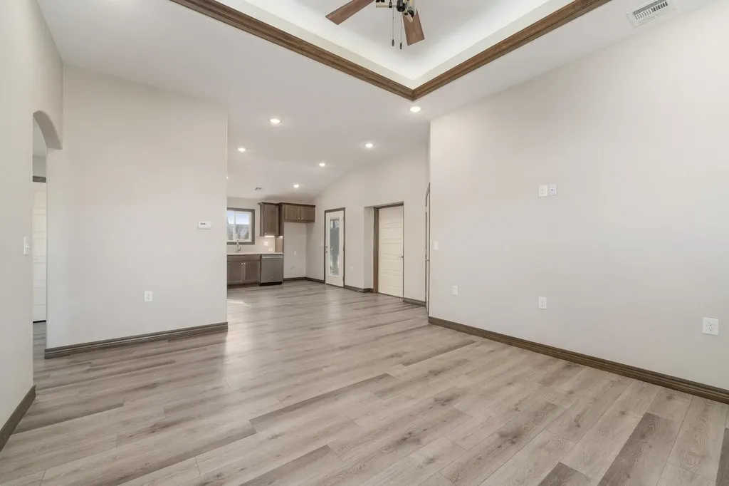 320 N Warren Rose Hill KS 67133
