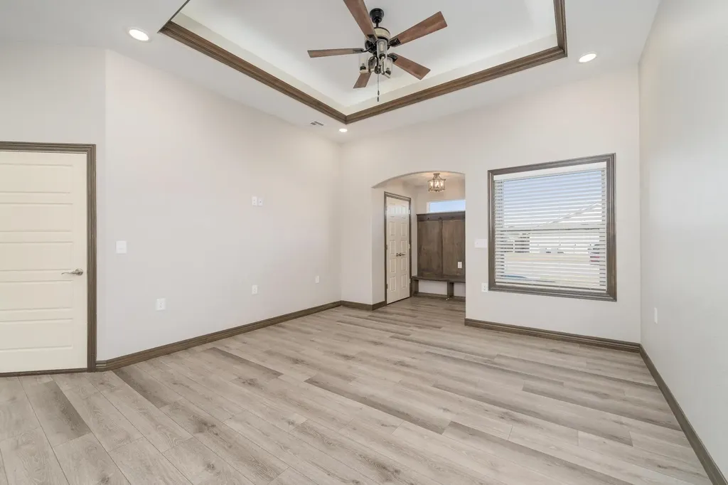 320 N Warren Rose Hill KS 67133