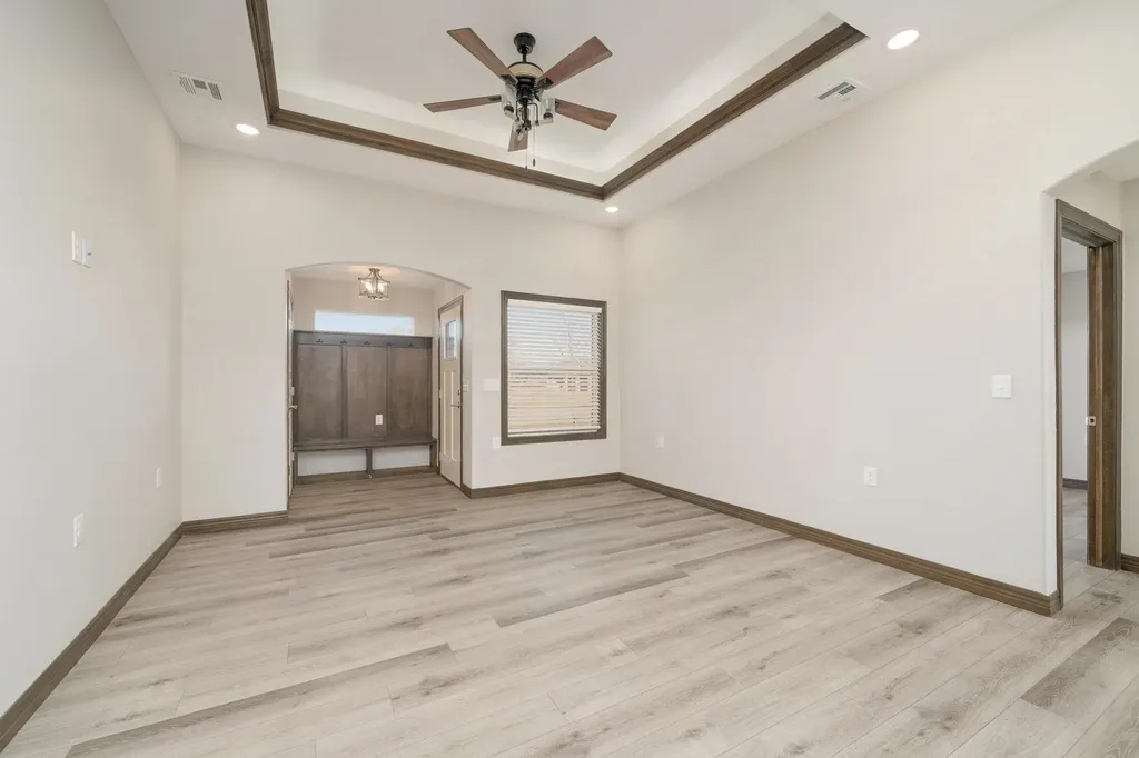 320 N Warren Rose Hill KS 67133