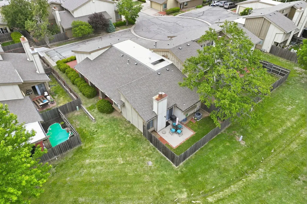 8201 E Harry Street Wichita KS 67207