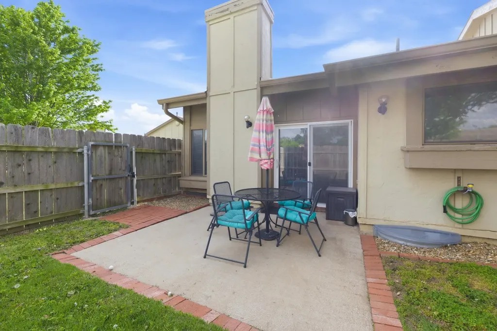8201 E Harry Street Wichita KS 67207