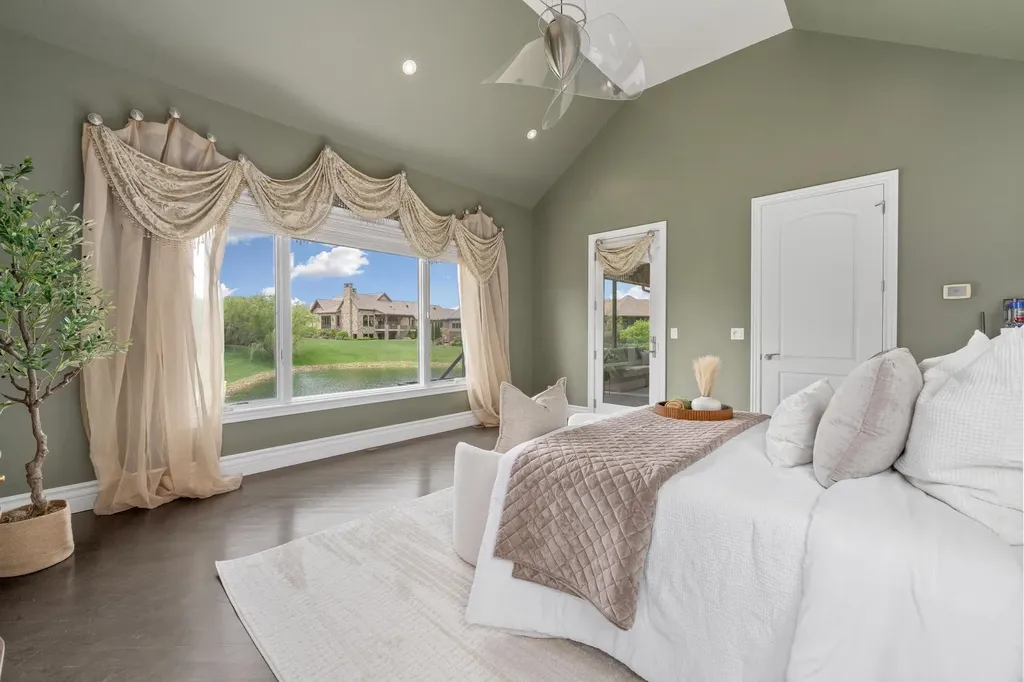 10817 E Glengate Circle Wichita KS 67206