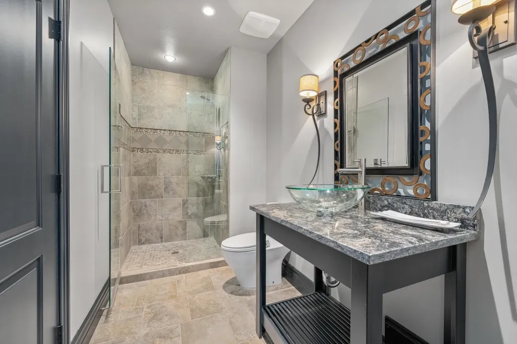 10817 E Glengate Circle Wichita KS 67206