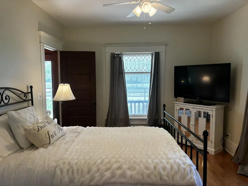 9720 S Ridge Sedgwick KS 67135