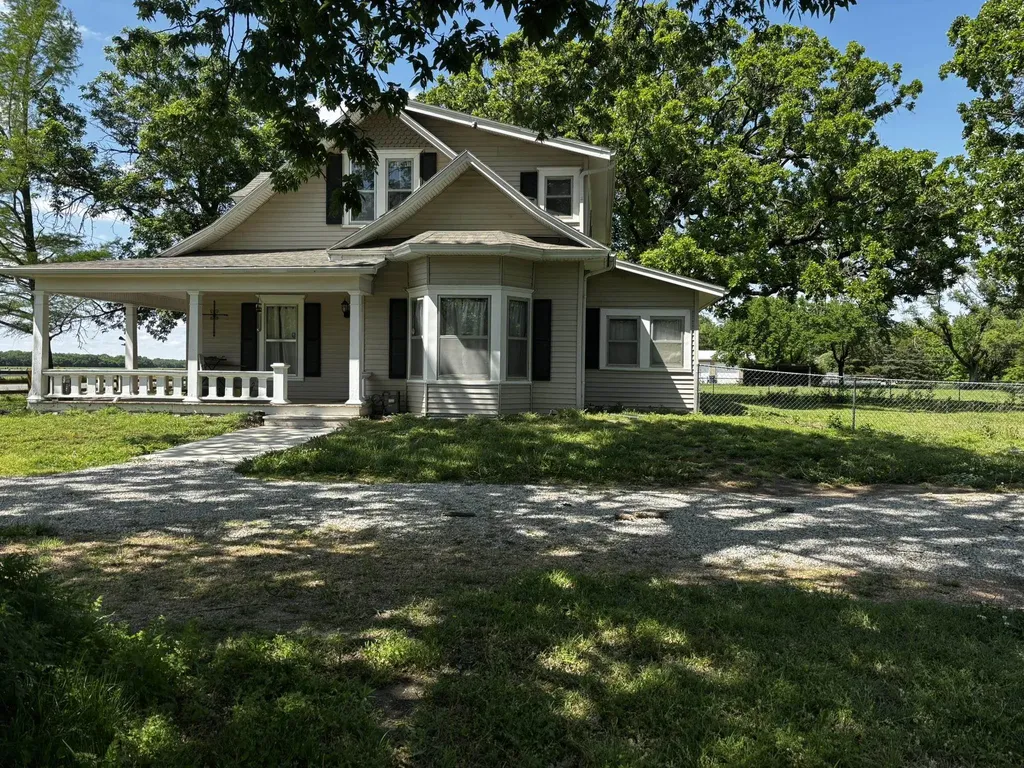 9720 S Ridge Sedgwick KS 67135