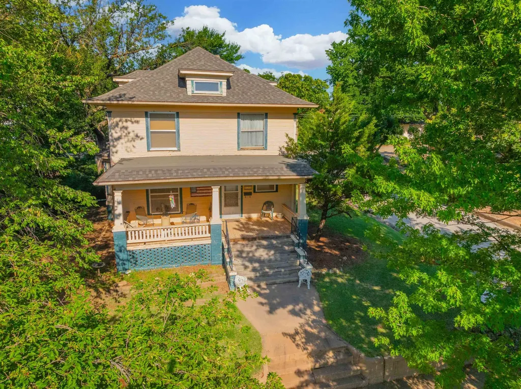 424 N Bluff Anthony KS 67003
