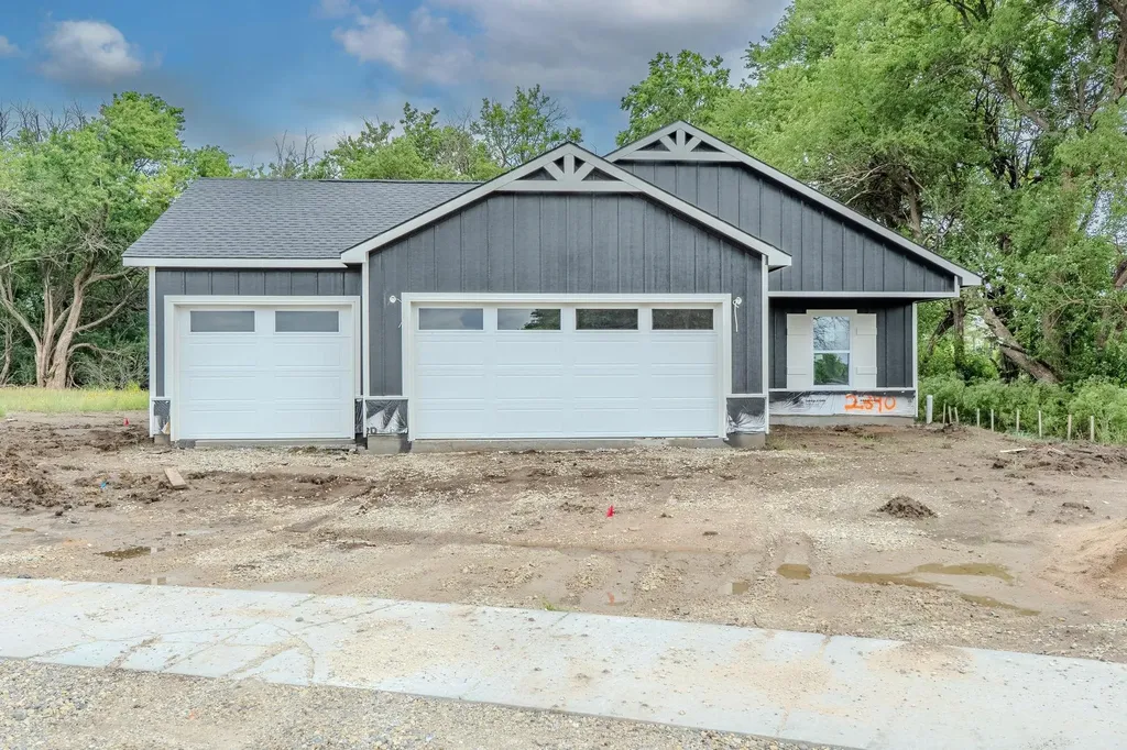 2390 E Thunder Wichita KS 67219