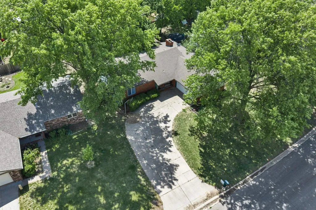 1304 N Denmark Street Wichita KS 67212