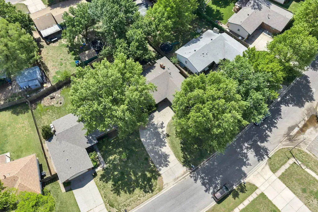 1304 N Denmark Street Wichita KS 67212
