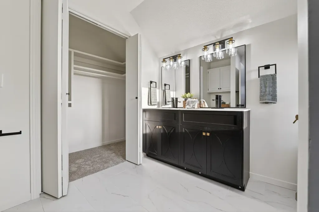 13610 E Deerfield Trail Derby KS 67037