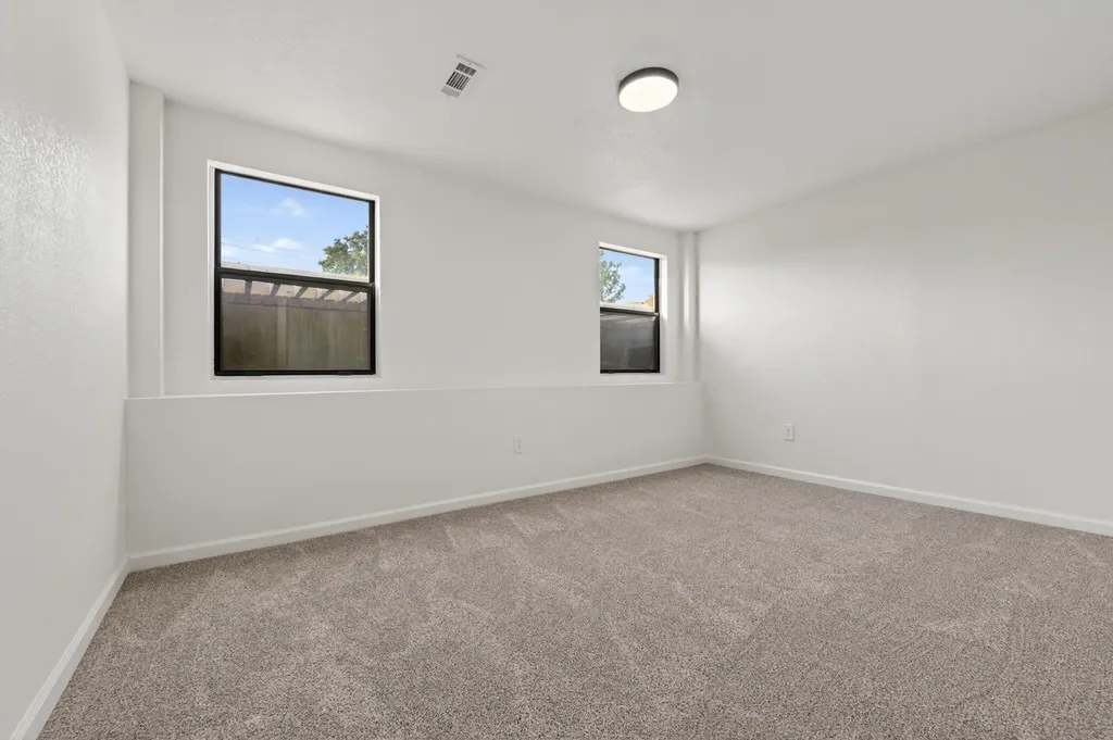 13610 E Deerfield Trail Derby KS 67037