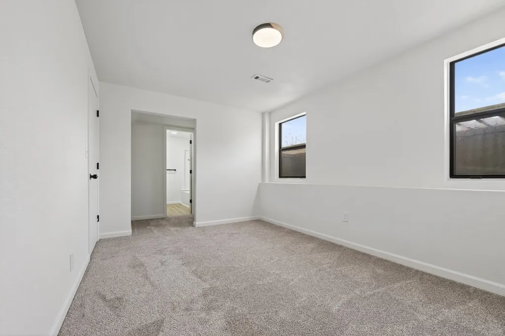 13610 E Deerfield Trail Derby KS 67037