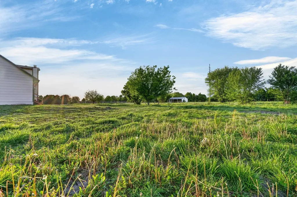 13610 E Deerfield Trail Derby KS 67037
