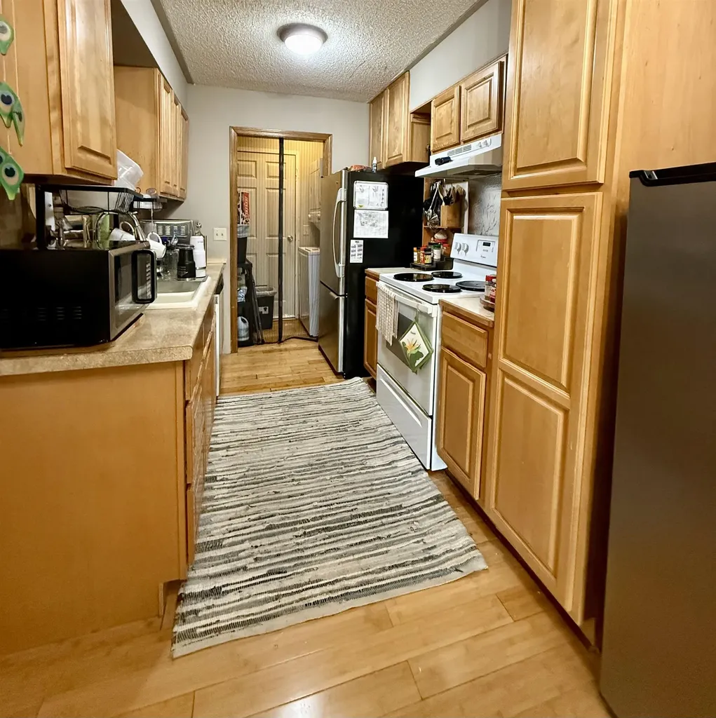 2022 N Old Manor Road Wichita KS 67208