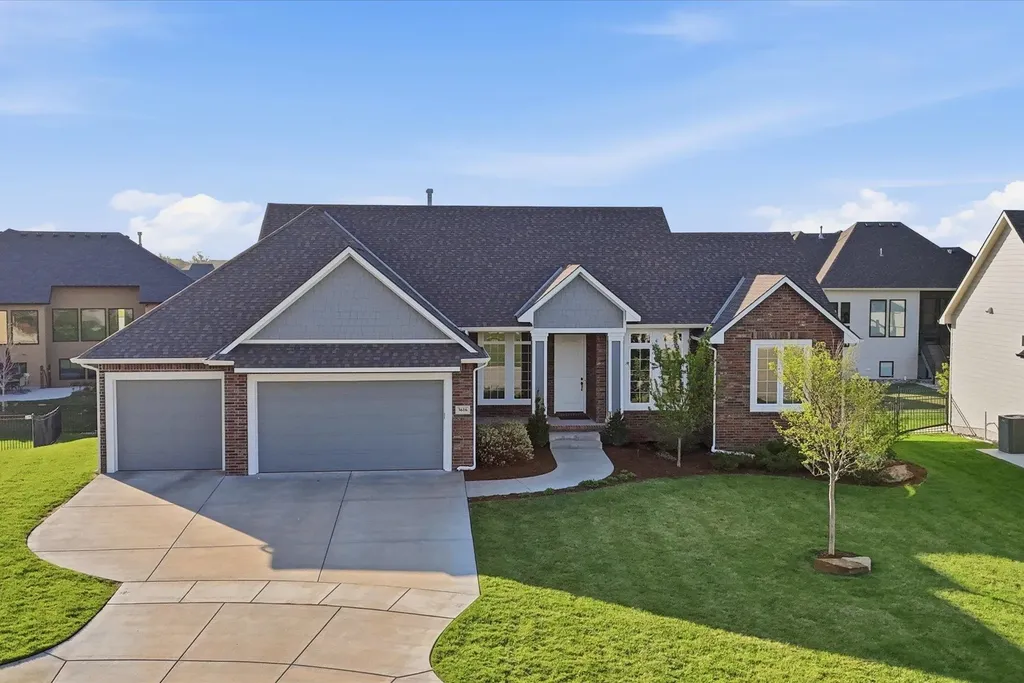 3616 N Crest Court Wichita KS 67226