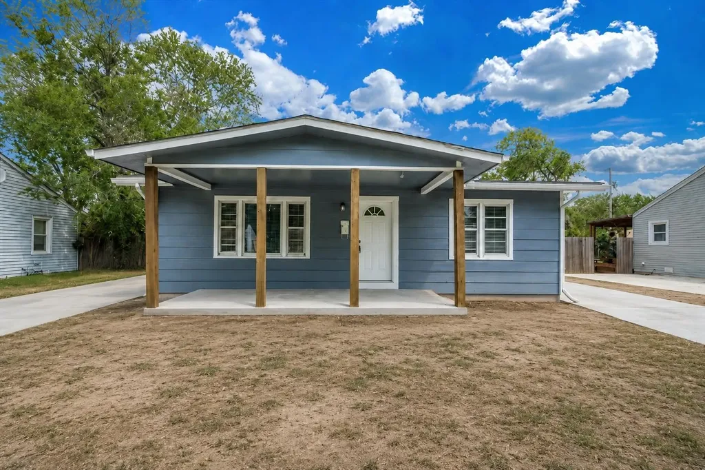 3238 S Edwards Wichita KS 67217