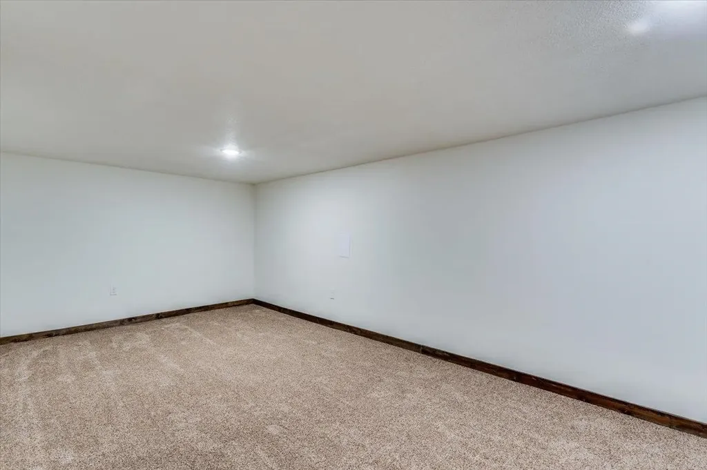 3238 S Edwards Wichita KS 67217