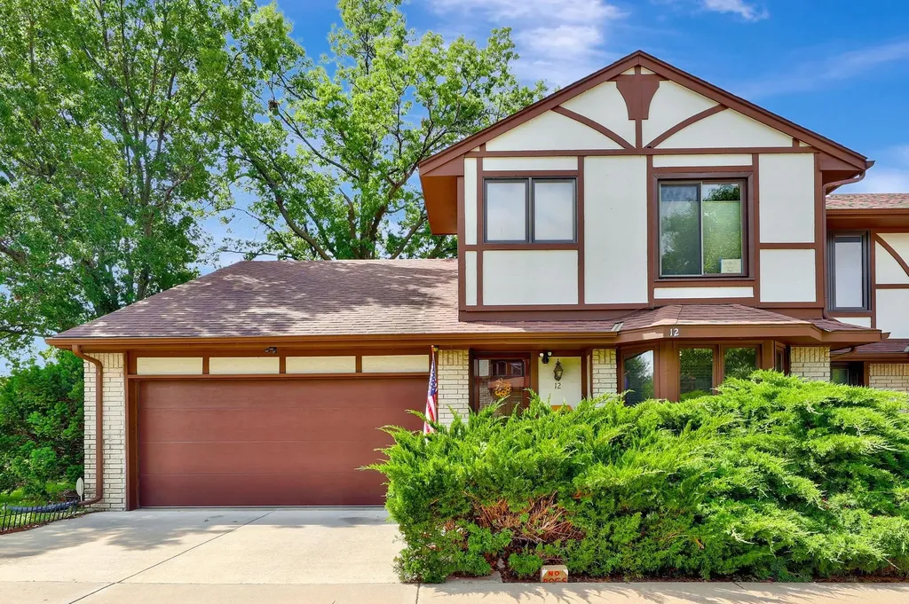 641 N Woodlawn Wichita KS 67208