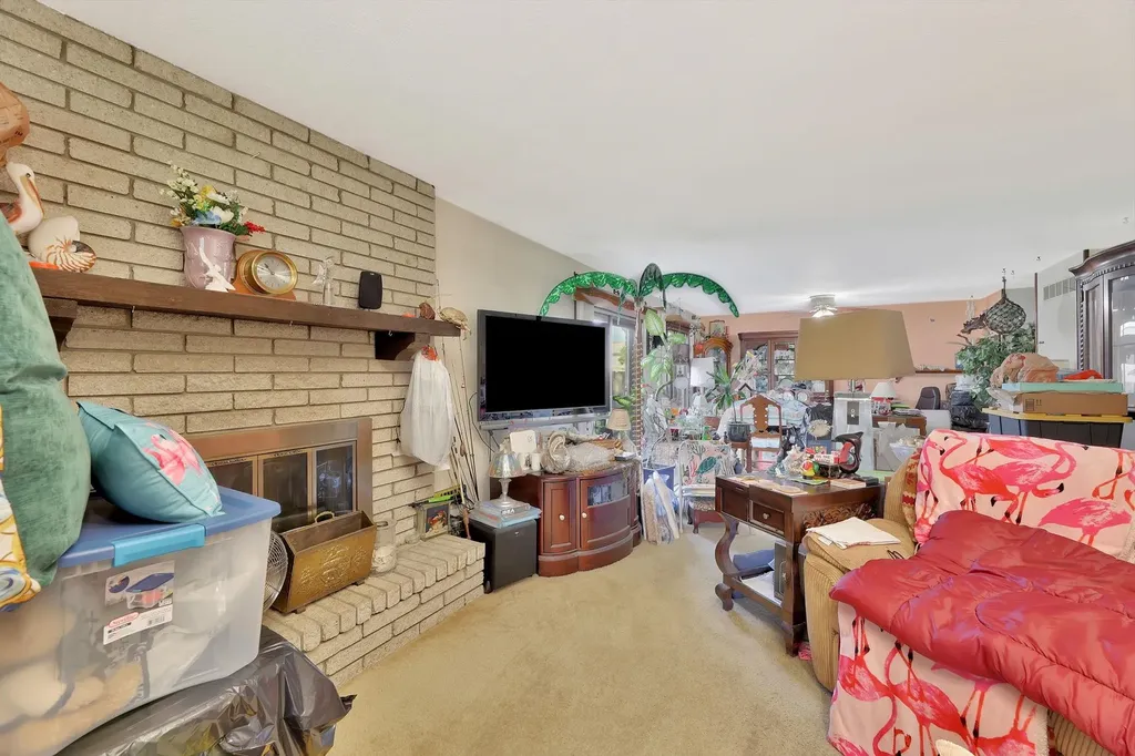 641 N Woodlawn Wichita KS 67208
