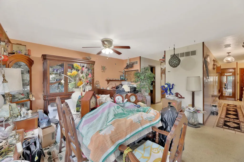 641 N Woodlawn Wichita KS 67208