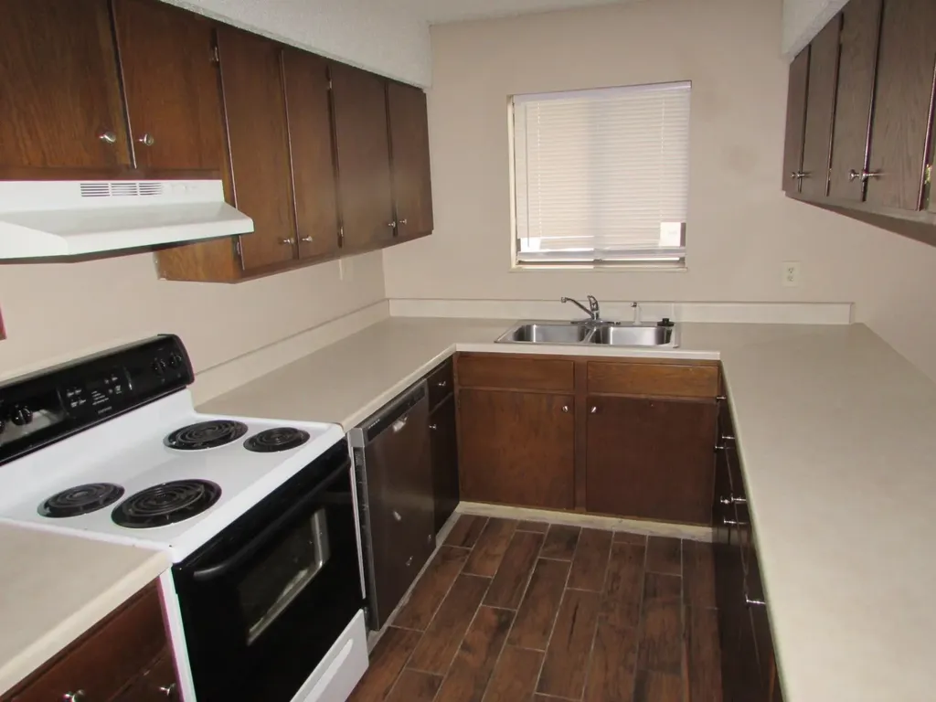 447 S Paula Wichita KS 67209