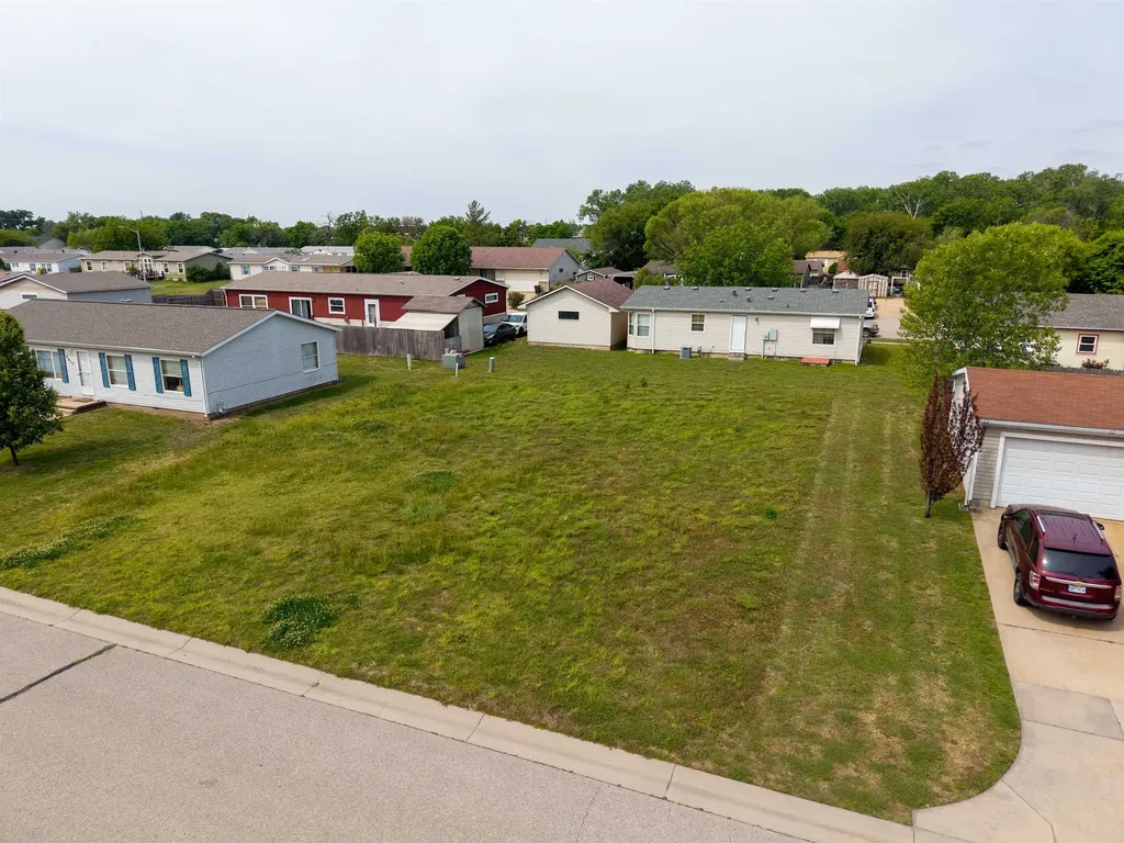 5413 S Vine Wichita KS 67217