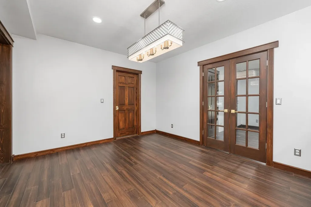 817 W Orchard Wellington KS 67152