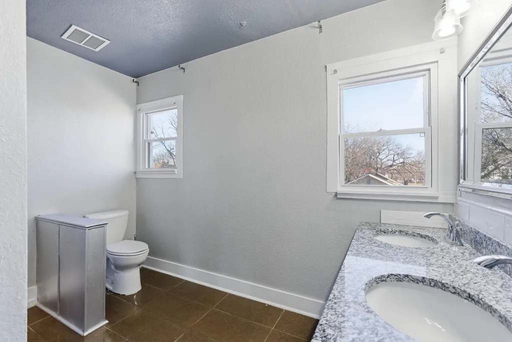 301 S Exposition Street Wichita KS 67213