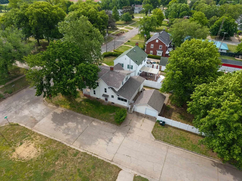 820 N A Street Wellington KS 67152