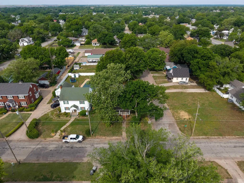 820 N A Street Wellington KS 67152