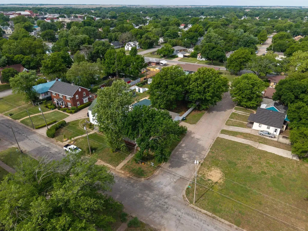 820 N A Street Wellington KS 67152