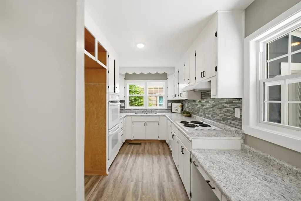 1612 N Cron Augusta KS 67010