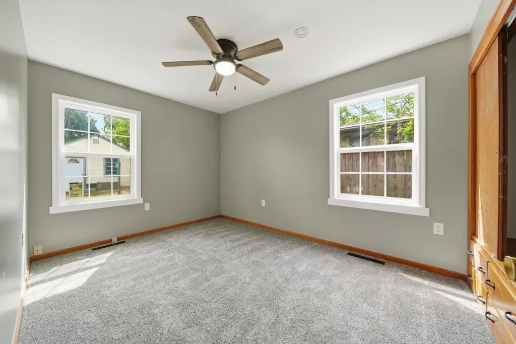 1612 N Cron Augusta KS 67010