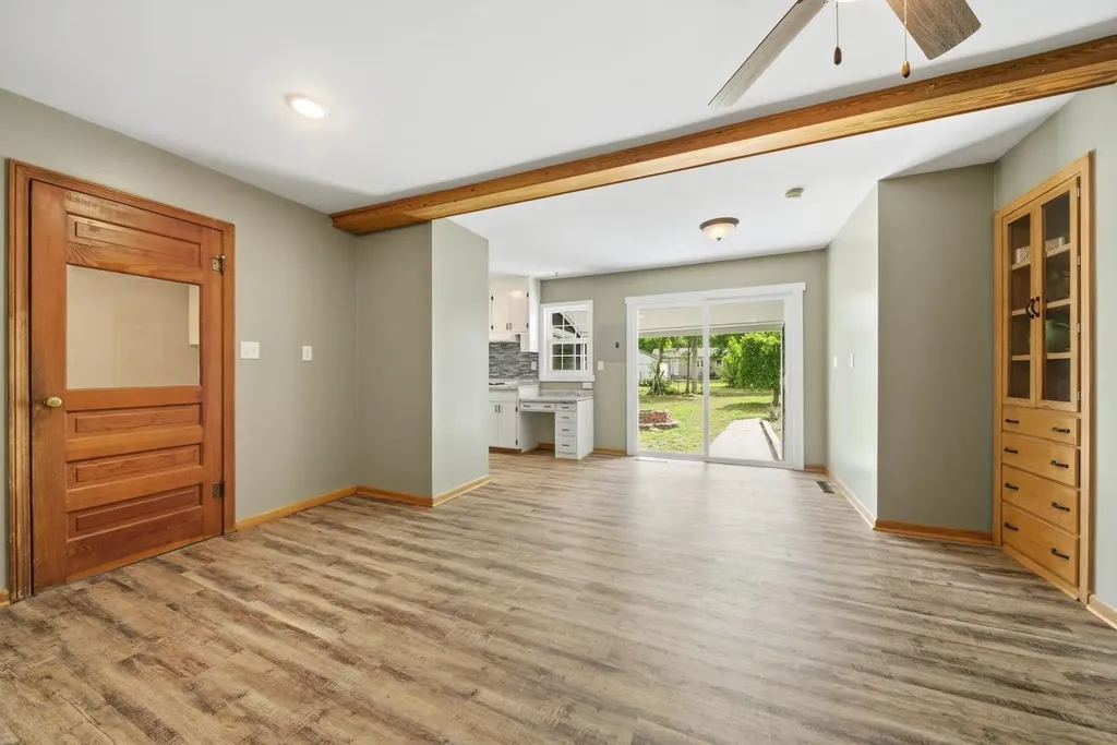 1612 N Cron Augusta KS 67010