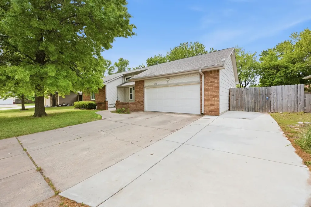 513 N Rutgers Street Wichita KS 67212