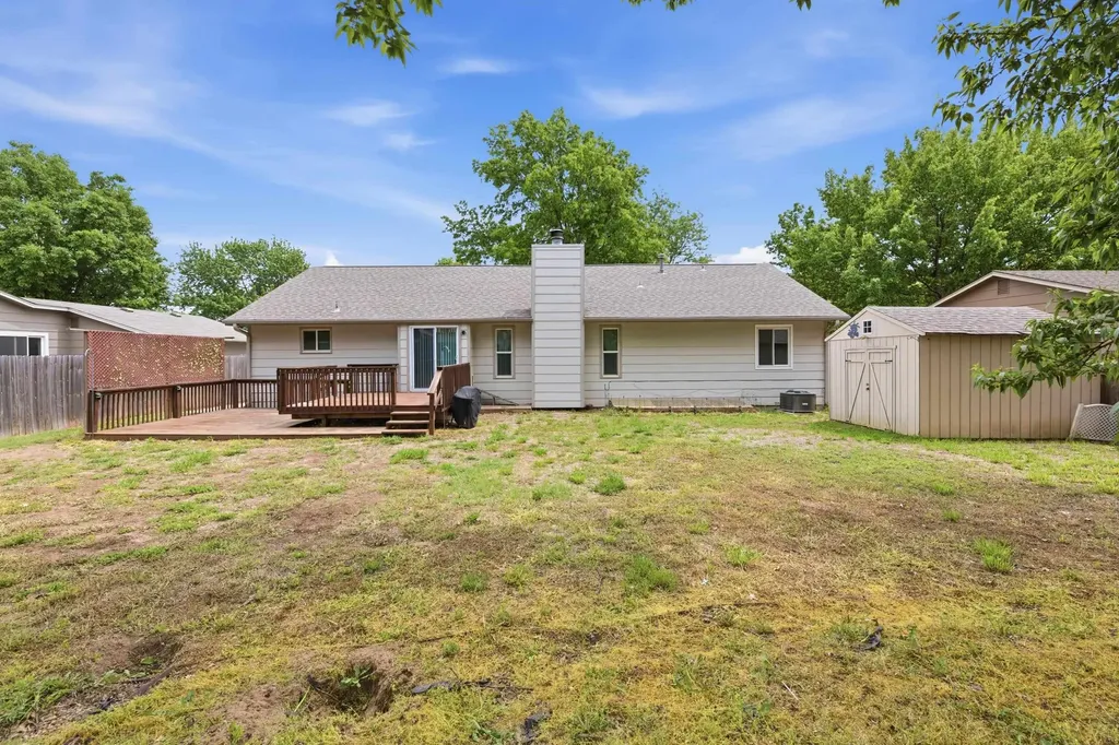 513 N Rutgers Street Wichita KS 67212
