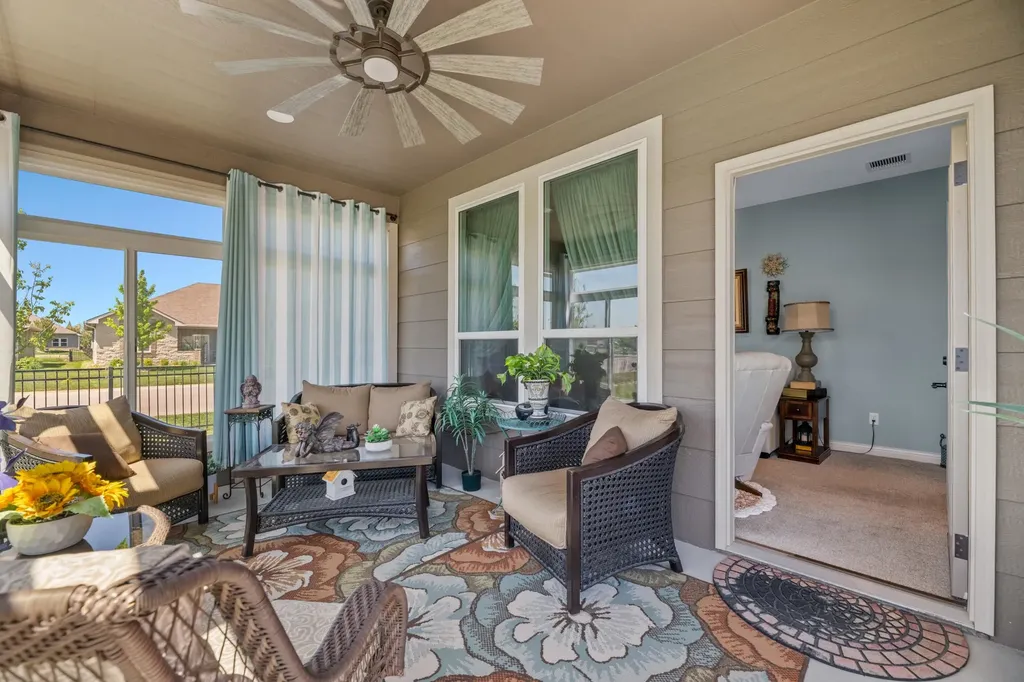 3632 N Lakeway Court Wichita KS 67205
