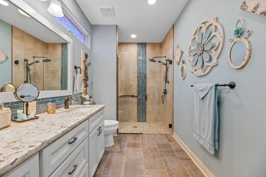 3632 N Lakeway Court Wichita KS 67205