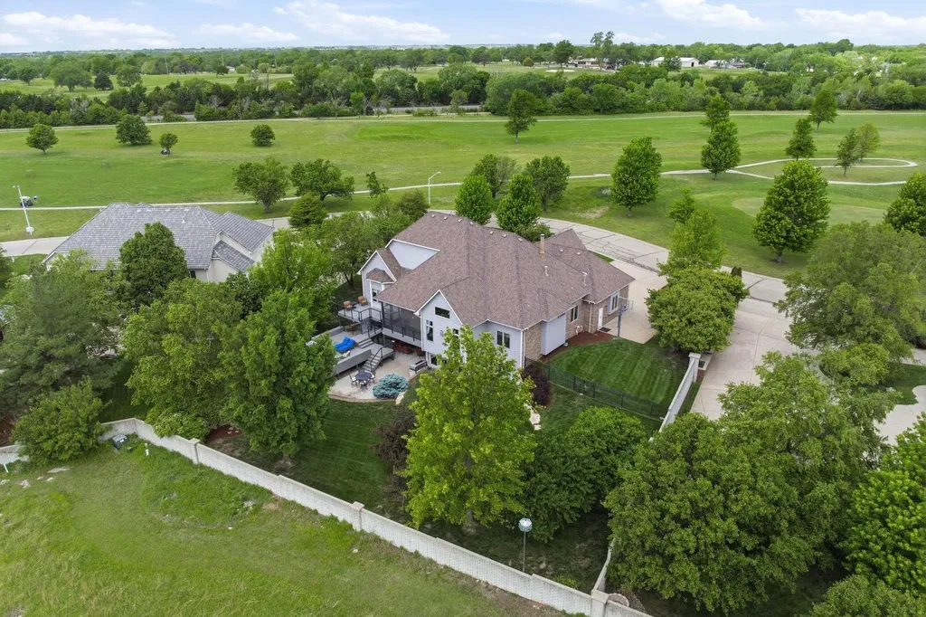 1690 Jason Drive El Dorado KS 67042