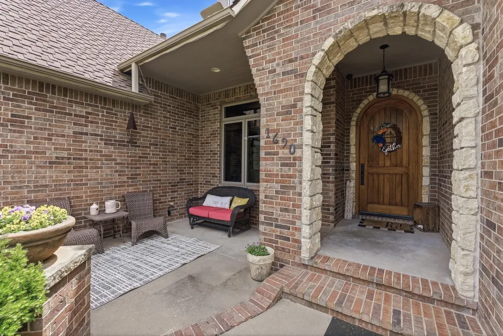1690 Jason Drive El Dorado KS 67042