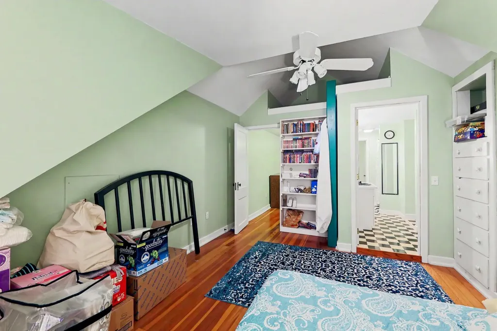621 E 7th Newton KS 67114
