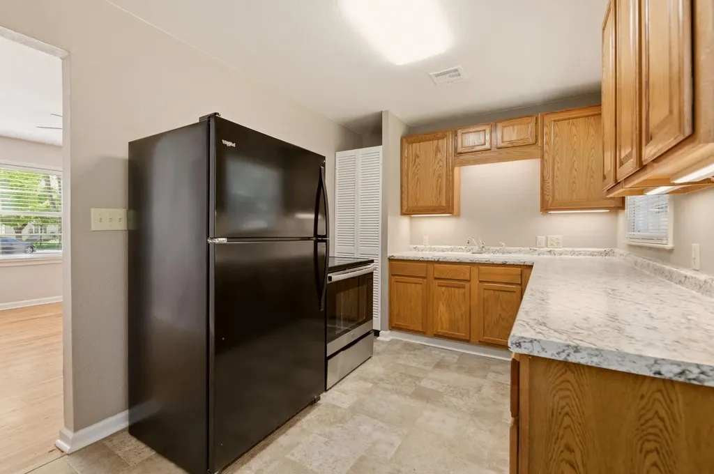 803 S Bleckley Wichita KS 67218