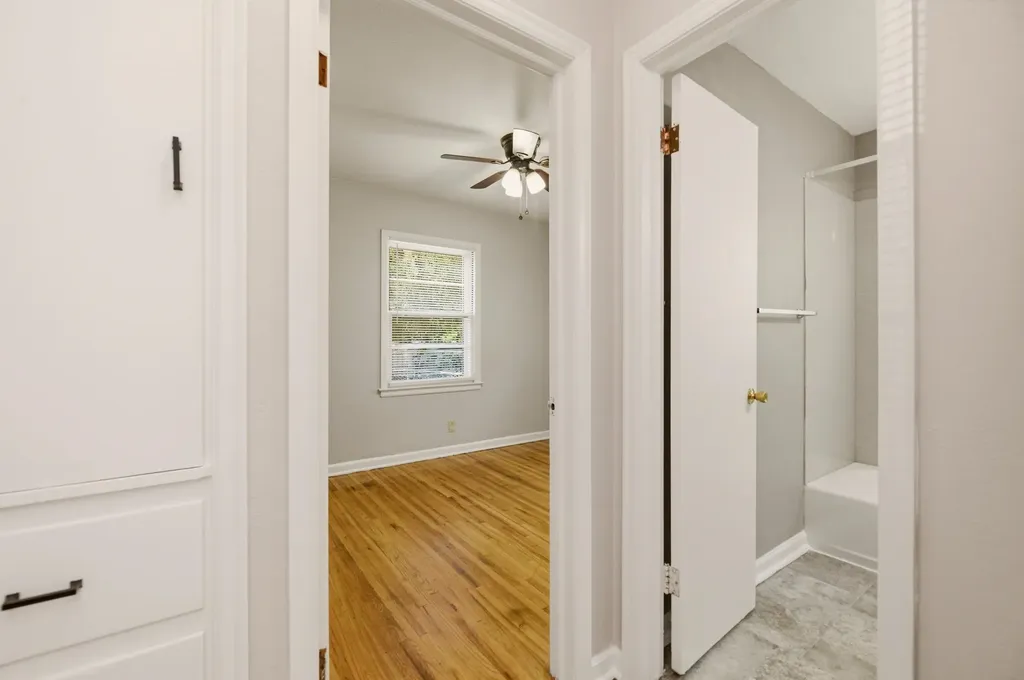 803 S Bleckley Wichita KS 67218